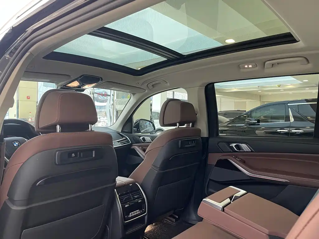 BMW X7 2020 — фото 15