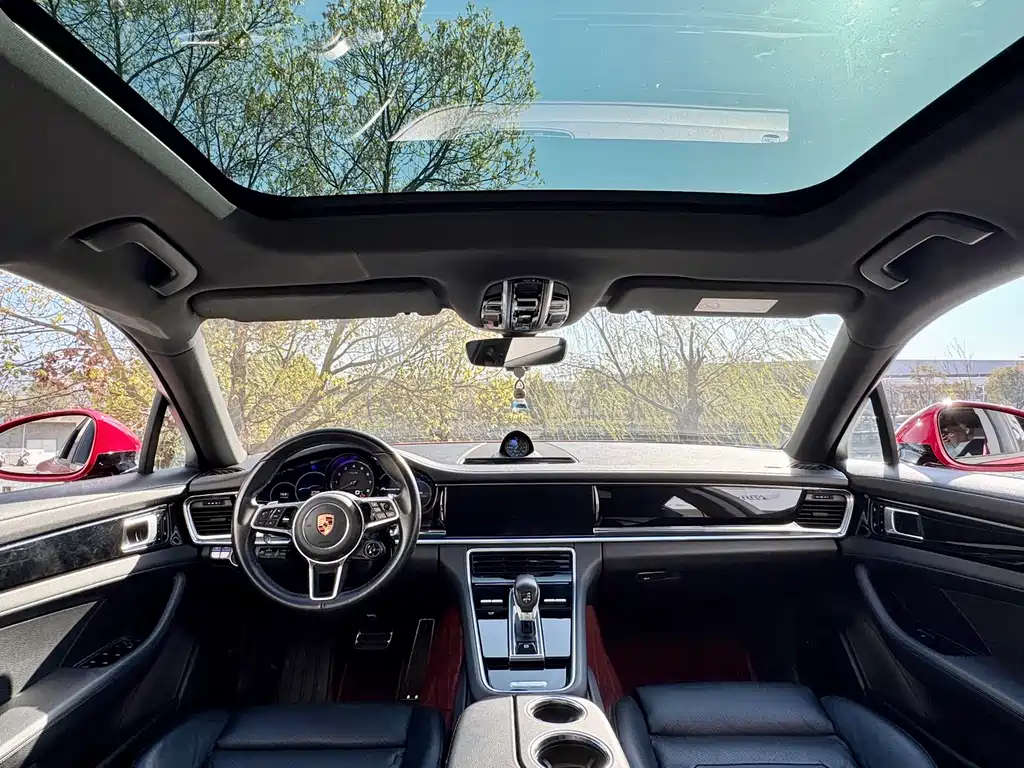Porsche Panamera 2019
