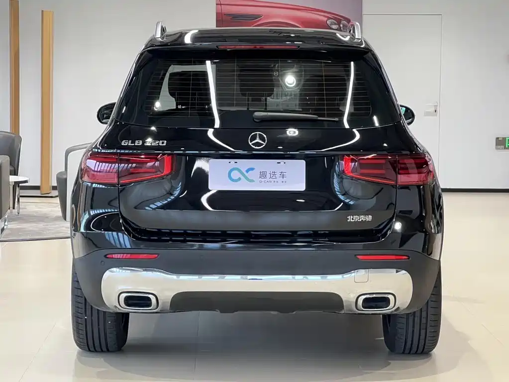 Mercedes-Benz GLB 2024