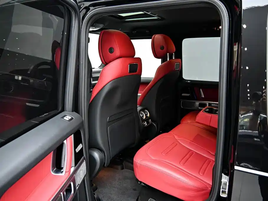 Mercedes-Benz G-Class 2023 — фото 13