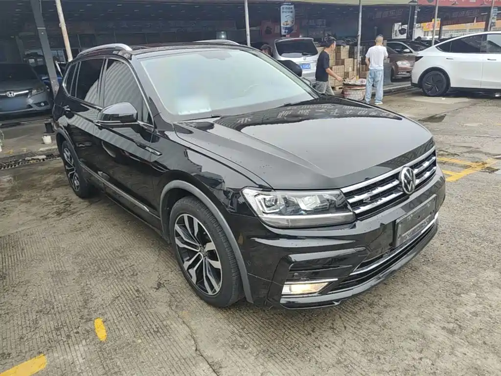 Volkswagen Tiguan L 2021 — фото 4