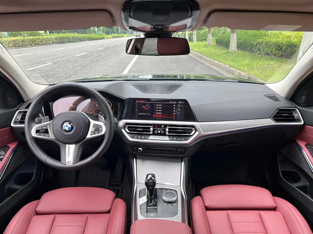 BMW 3 Series 2021 — фото 11