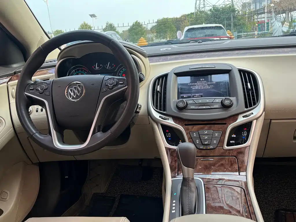 Buick LaCrosse 2016 — фото 15