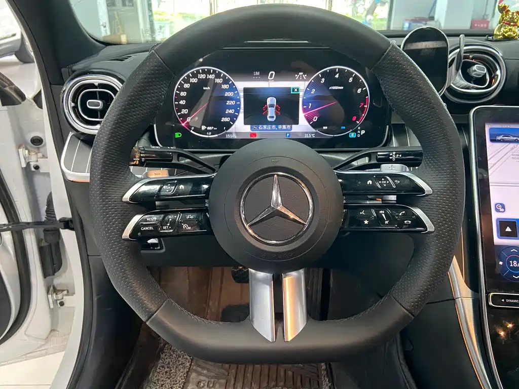 Mercedes-Benz C-Class 2024 — фото 12