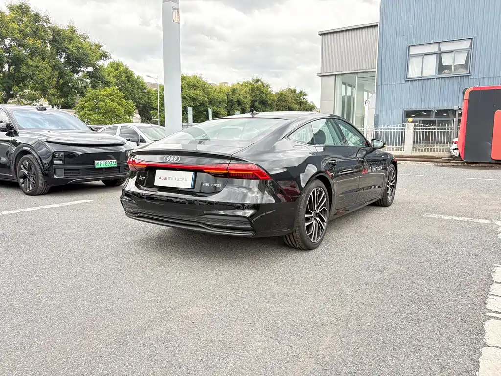 Audi A7 2025 — фото 4