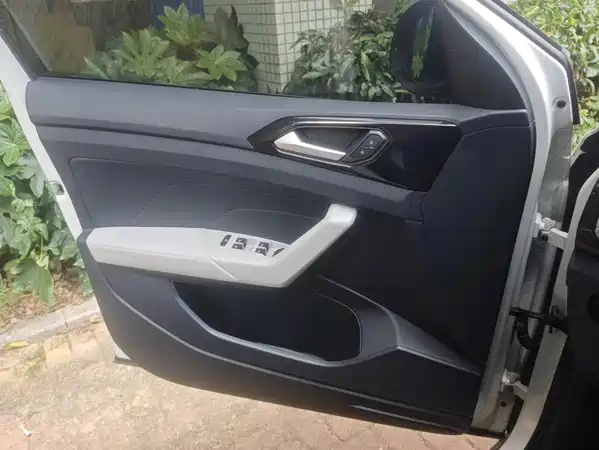 Volkswagen Tharu 2025
