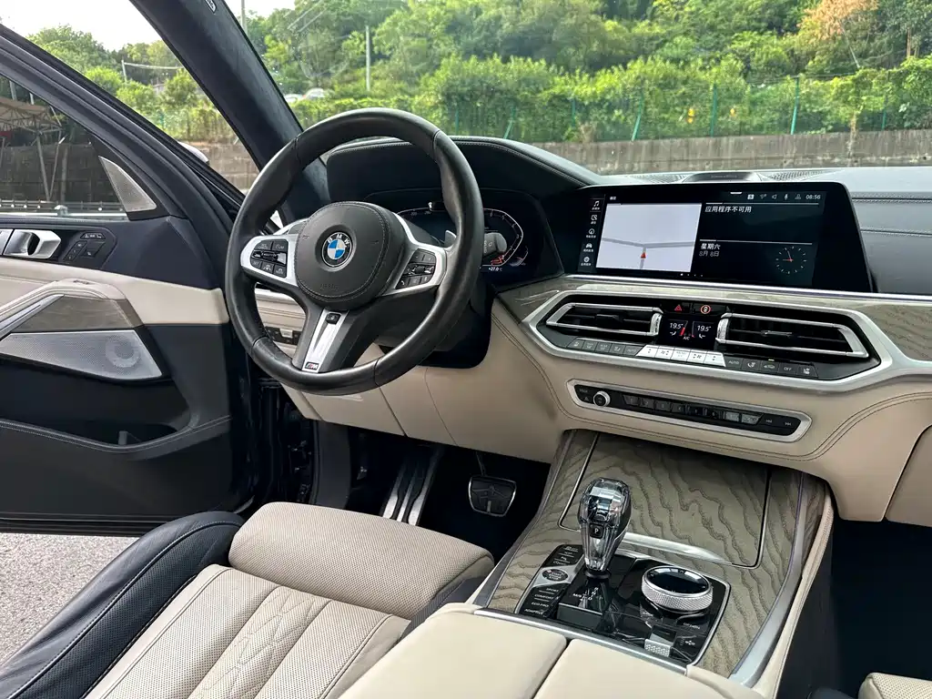 BMW X7 2021 — фото 17