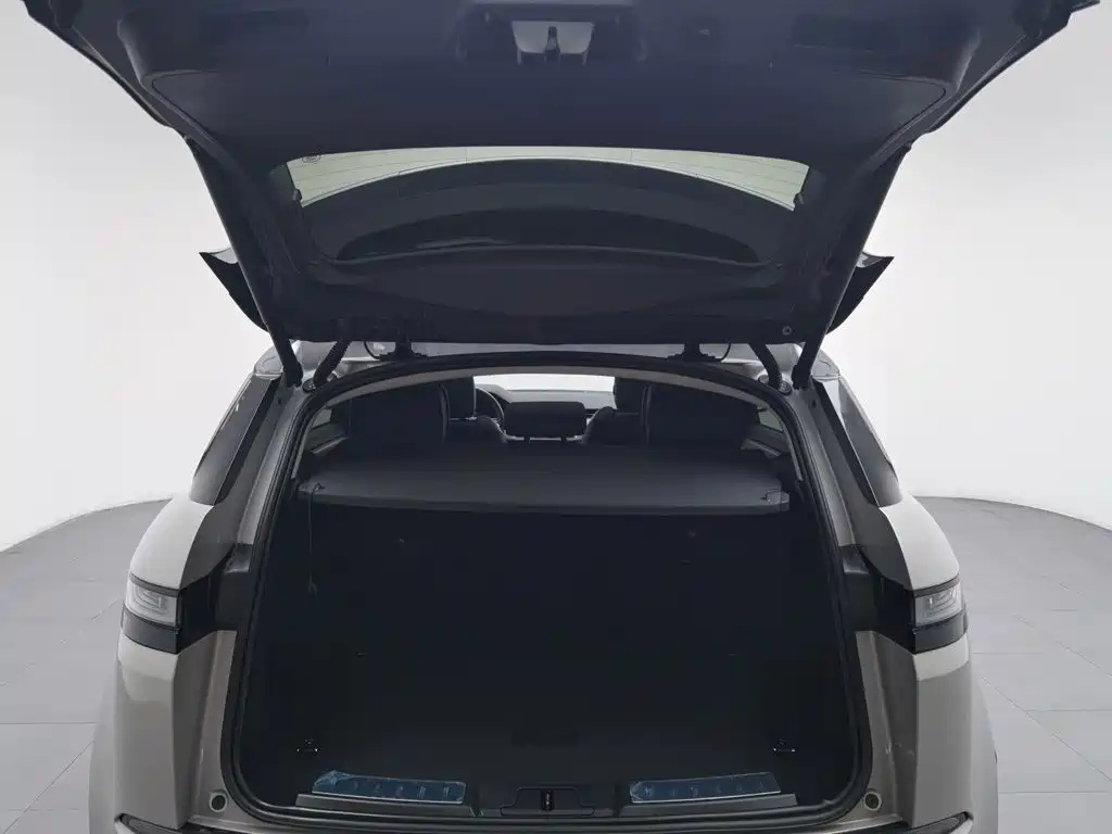 Land Rover Range Rover Evoque 2022 — фото 16
