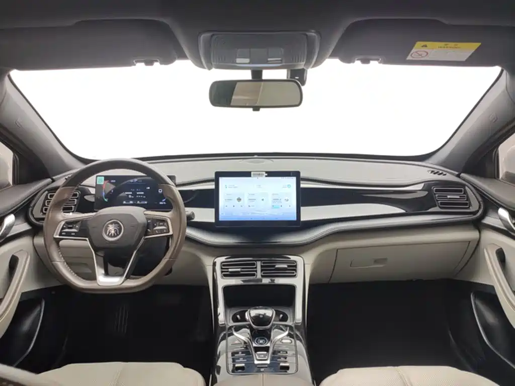 BYD Qin PLUS 2023 — фото 11