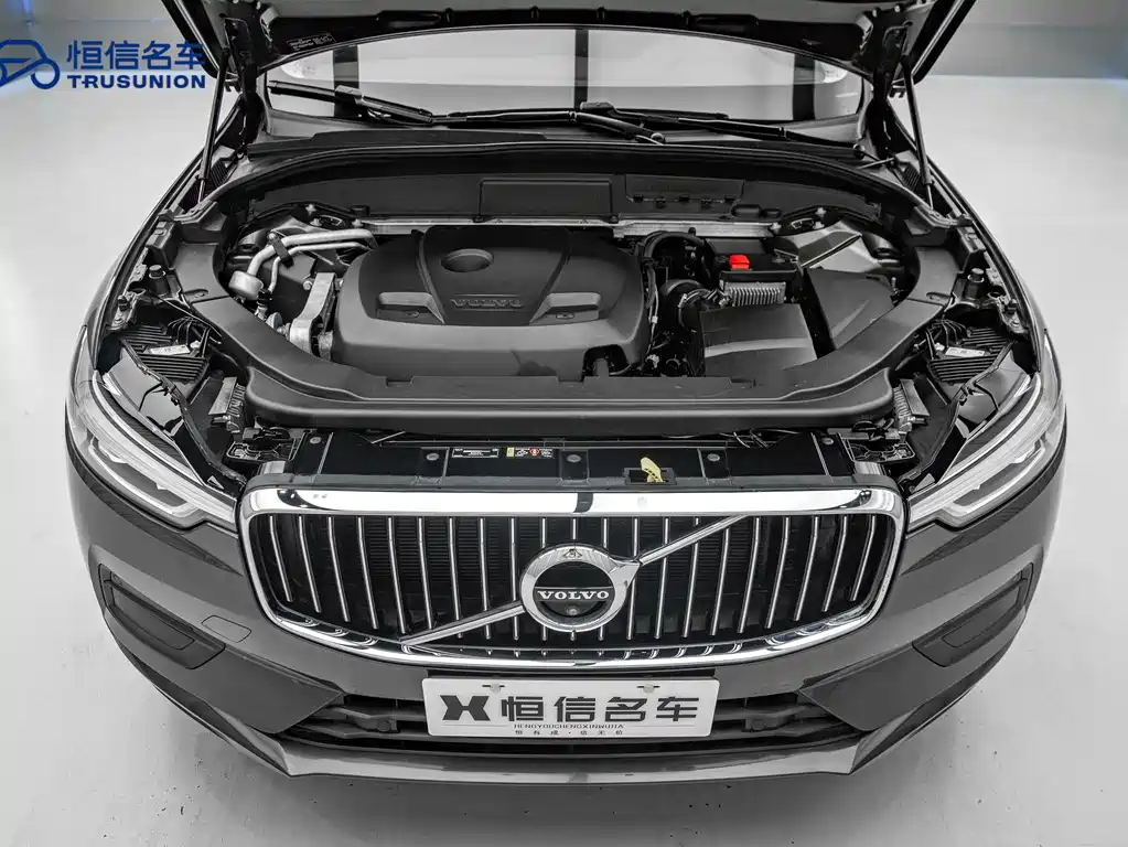 Volvo XC60 2019 — фото 20