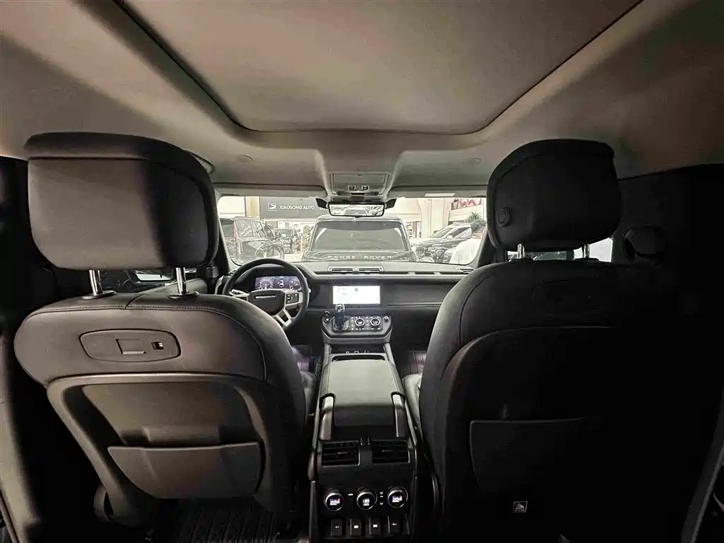 Land Rover Defender 2020 — фото 22