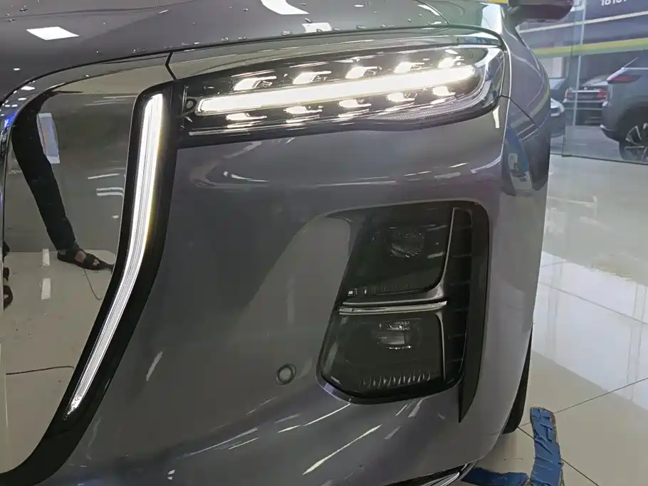 Hongqi H5 PHEV 2025 — фото 5