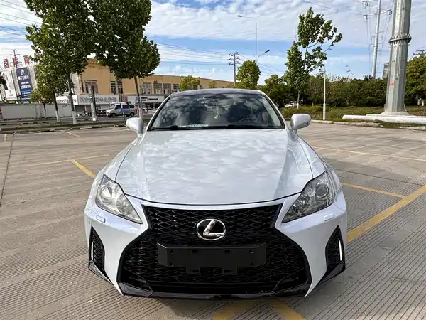 Lexus IS 2009