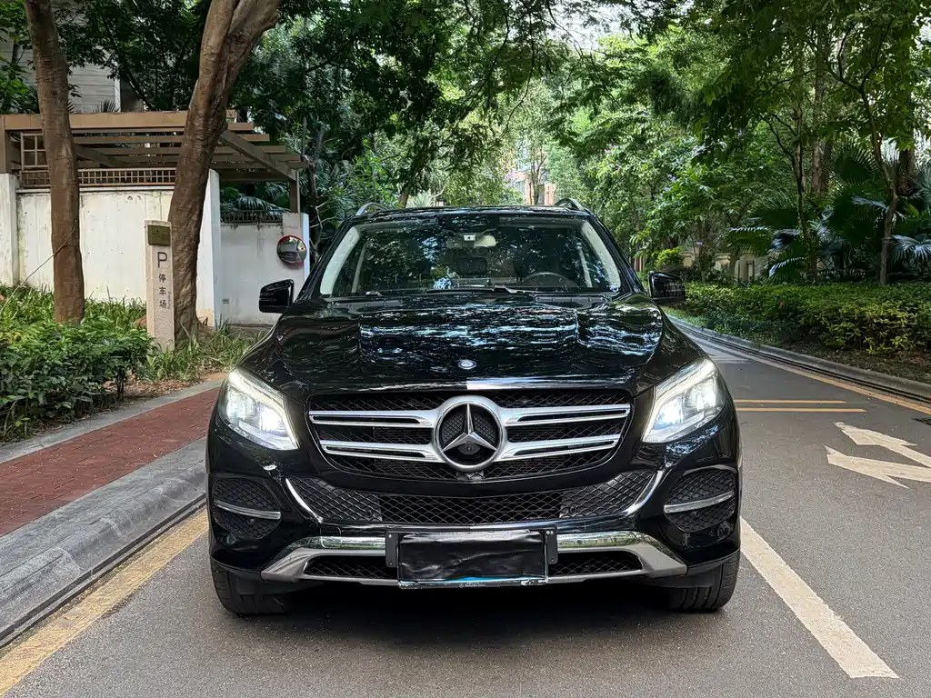 Mercedes-Benz GLE 2016