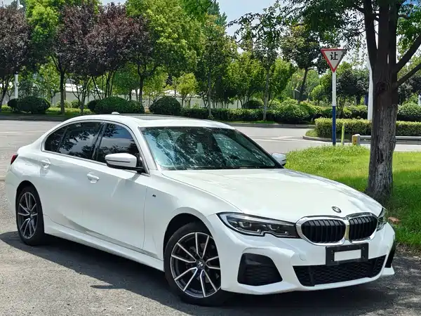 BMW 3 Series 2021