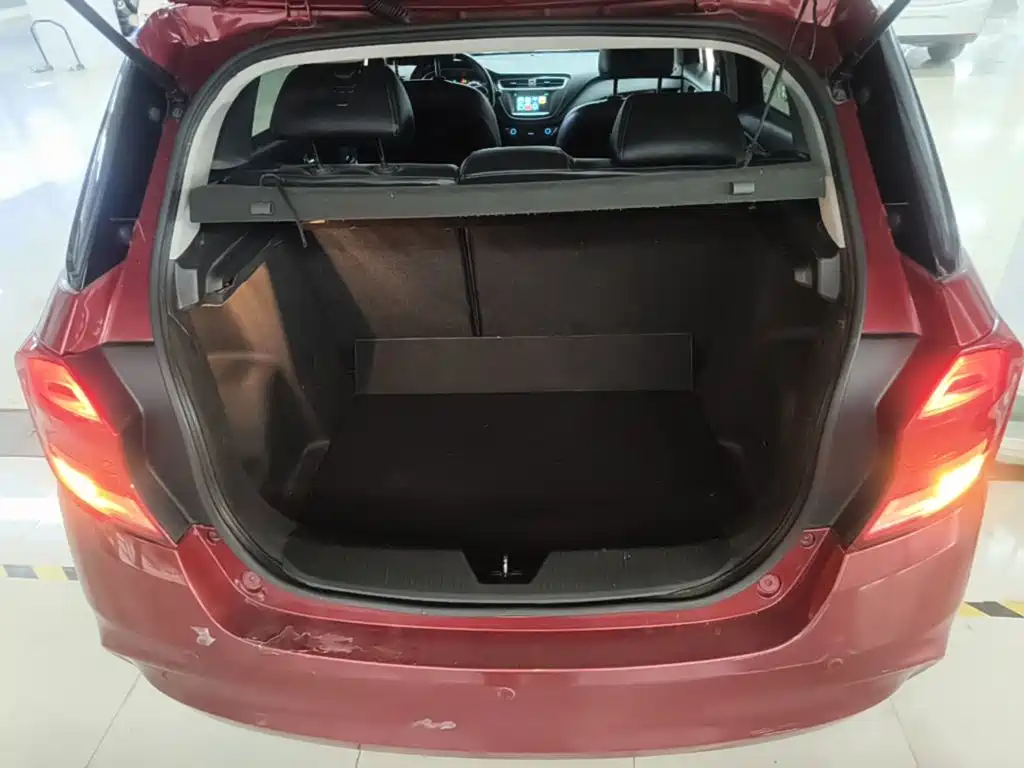 Chevrolet Lefeng RV 2017 — фото 19