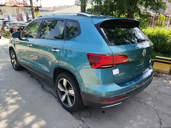 Volkswagen Tharu 2020