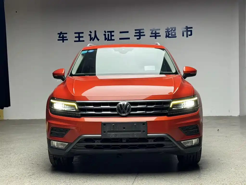 Volkswagen Tiguan L 2017 — фото 2