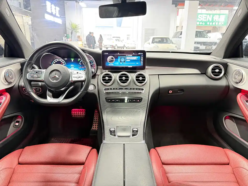 Mercedes-Benz C-Class 2019 — фото 6