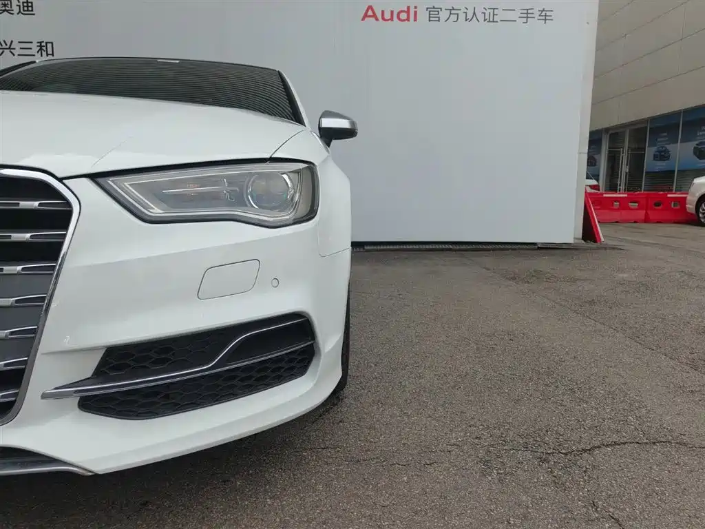 Audi S3 2016 — фото 16