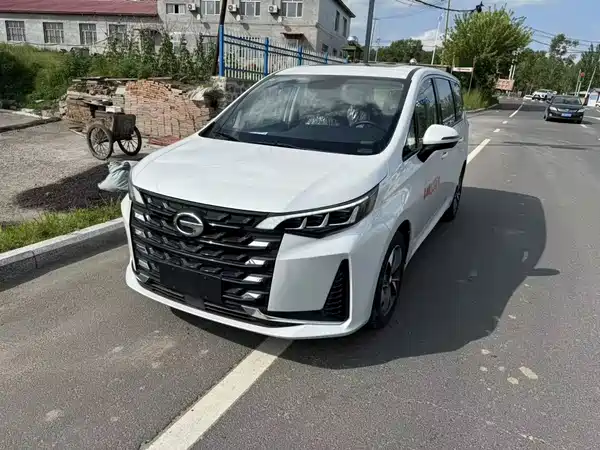 GAC Trumpchi M6 2023