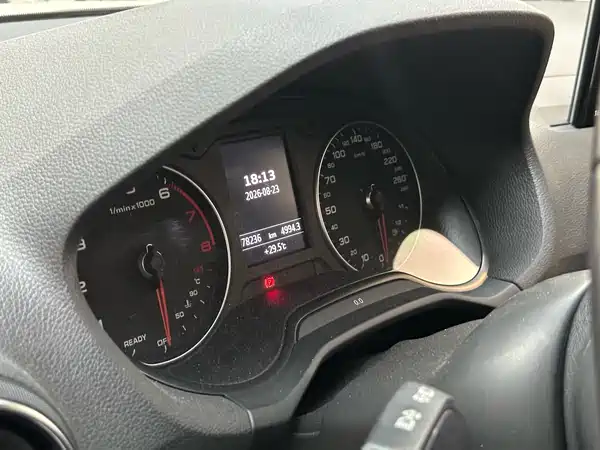 Audi Q2L 2019