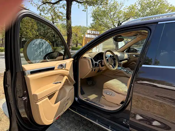 Porsche Cayenne 2016