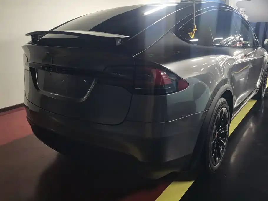 Tesla Model X 2019 — фото 3
