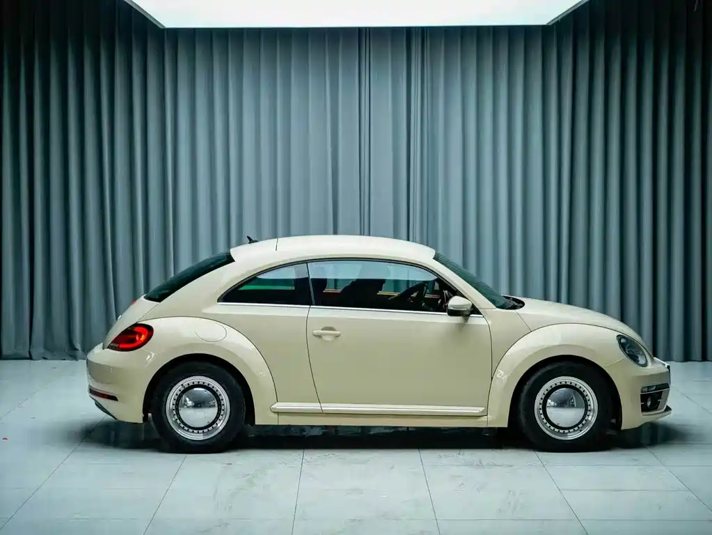 Volkswagen Beetle 2019 — фото 7