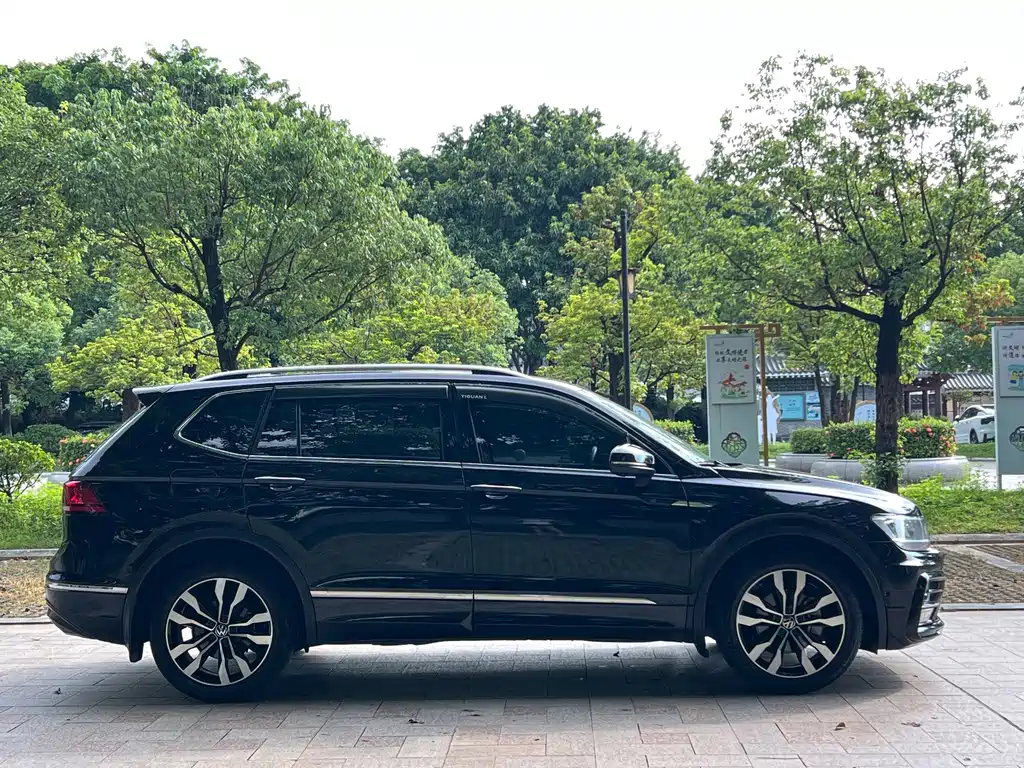Volkswagen Tiguan L 2021