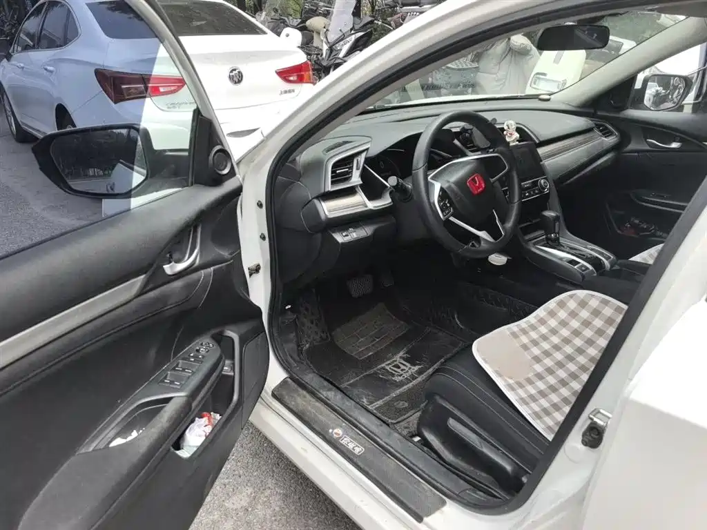 Honda Civic 2020 — фото 14
