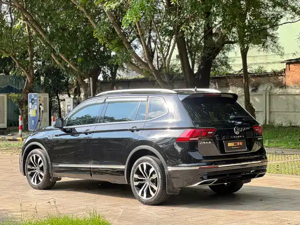 Volkswagen Tiguan L 2021