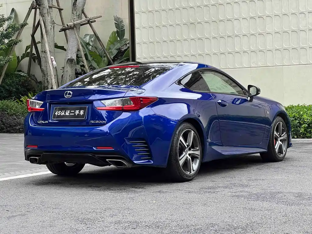 Lexus RC 2017 — фото 4