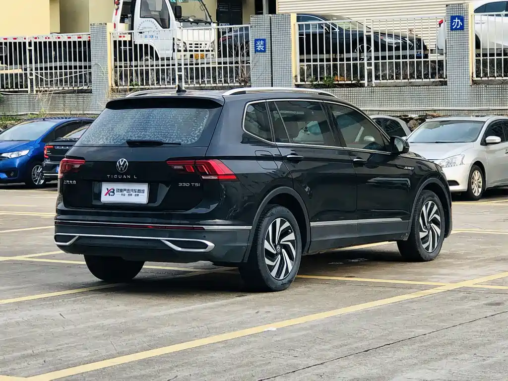 Volkswagen Tiguan L 2021 — фото 4