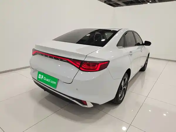 Geely Emgrand L Hip 2023