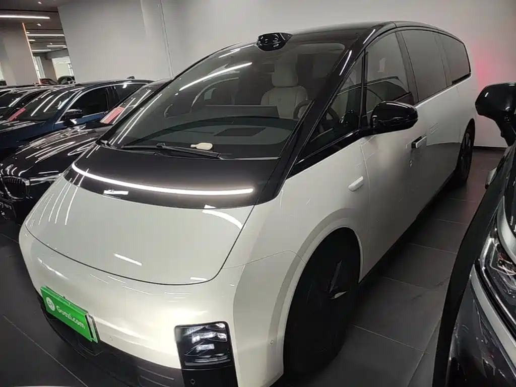 Li Auto Li MEGA 2024