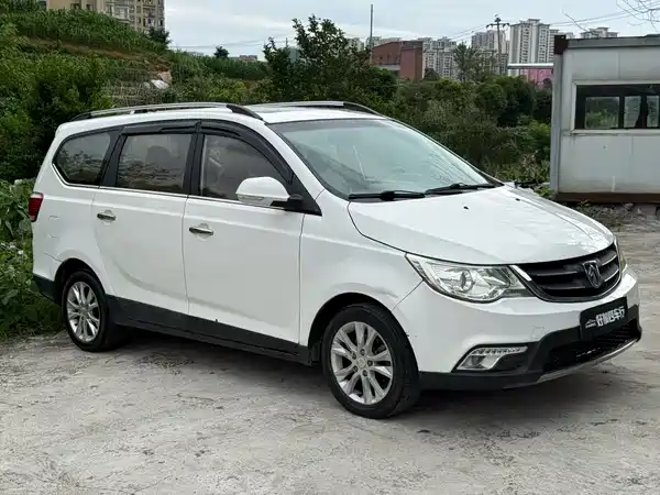 Baojun 730 2014
