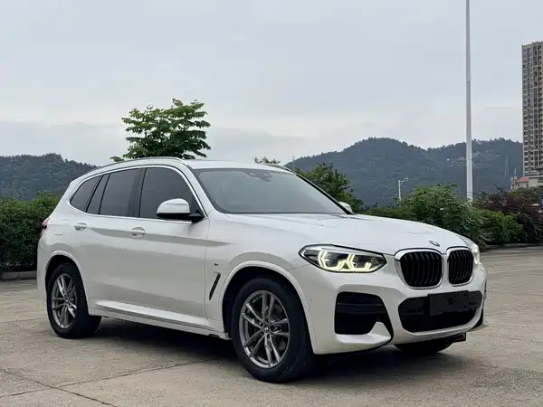 BMW X3 2021