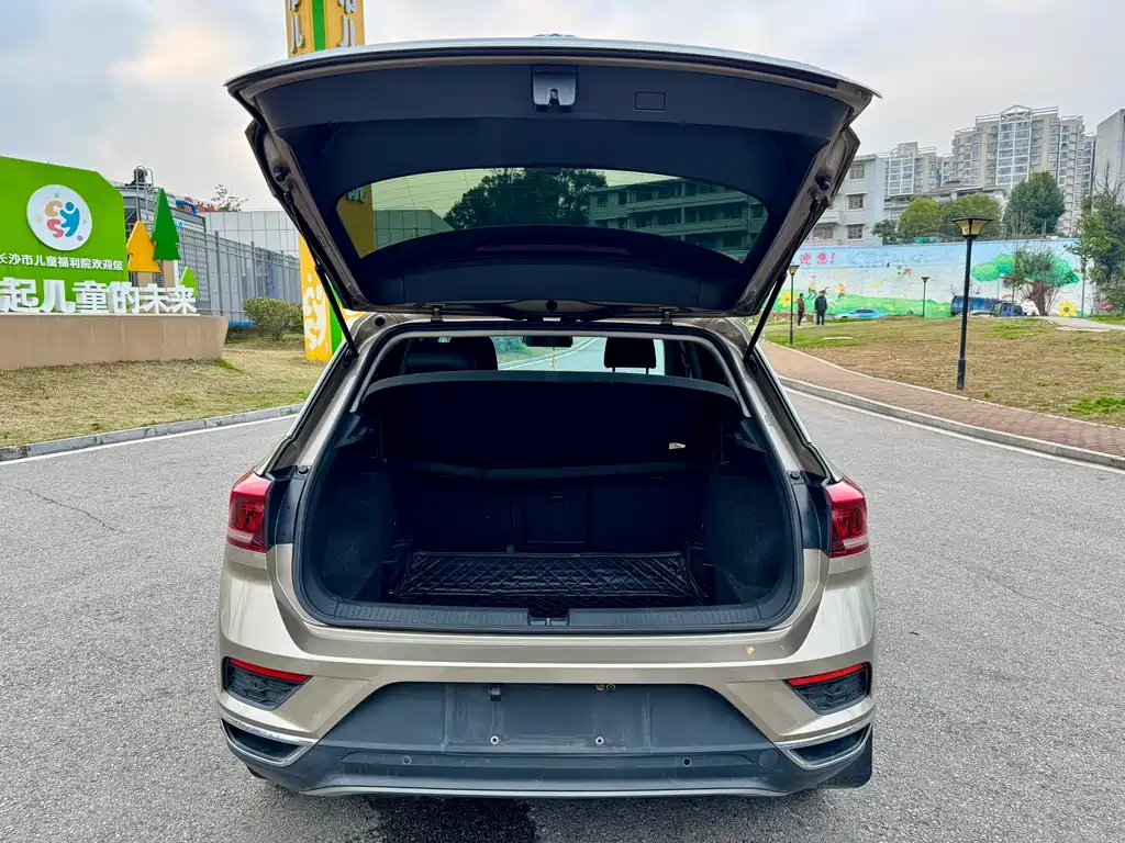 Volkswagen T-Roc 2019 — фото 18