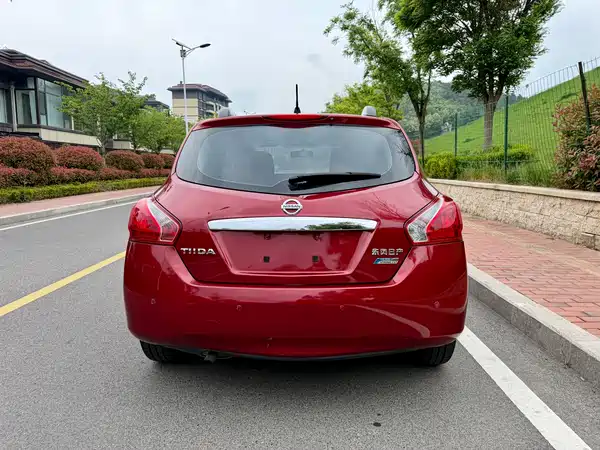 Nissan Tiida 2014