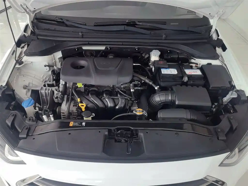 Hyundai Elantra 2018 — фото 20