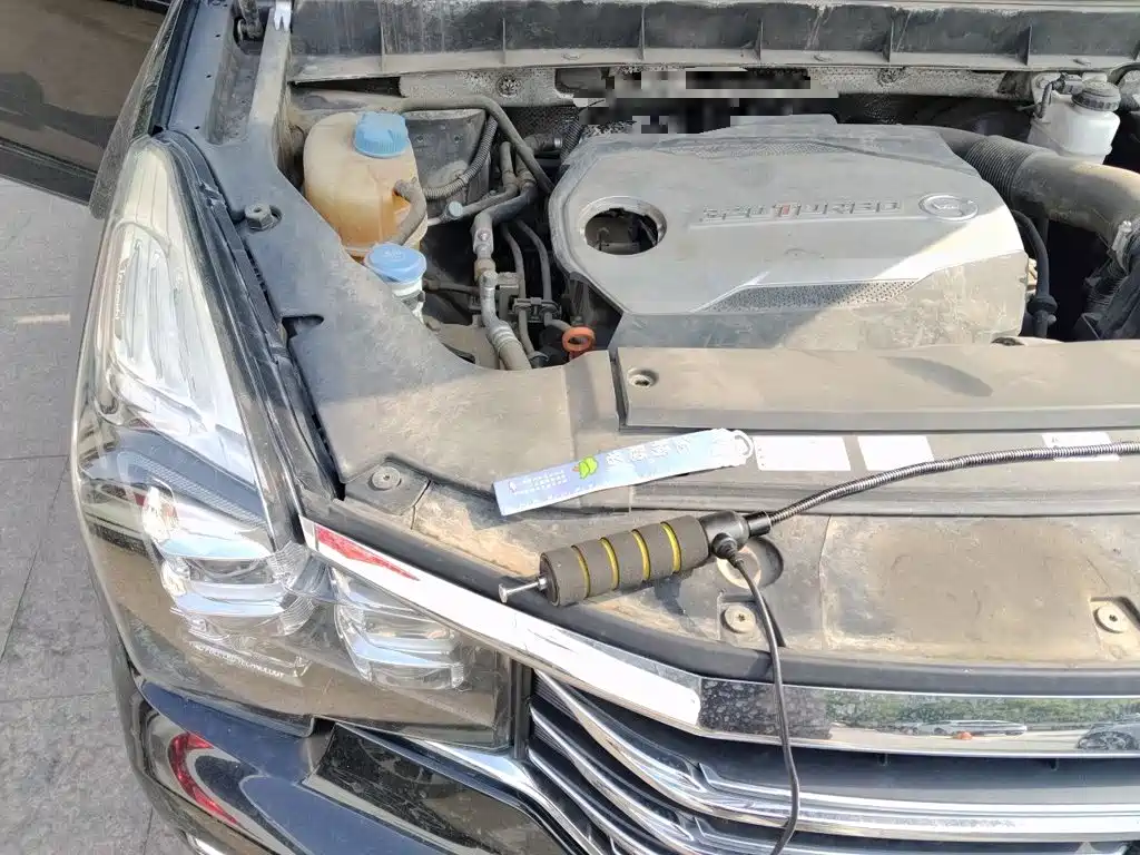 GAC Trumpchi GS8 2017 — фото 23