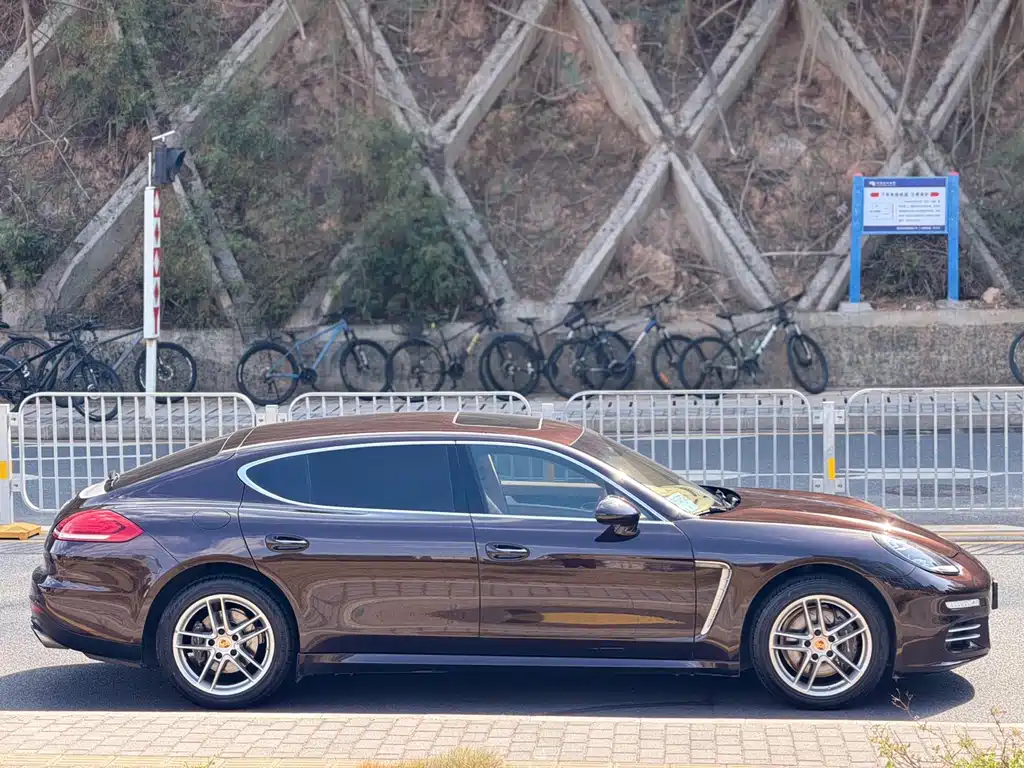 Porsche Panamera 2016 — фото 4