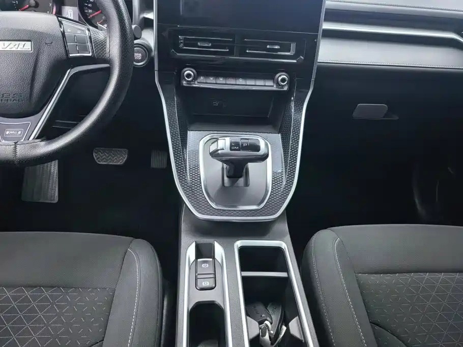 Haval M6 2023 — фото 16
