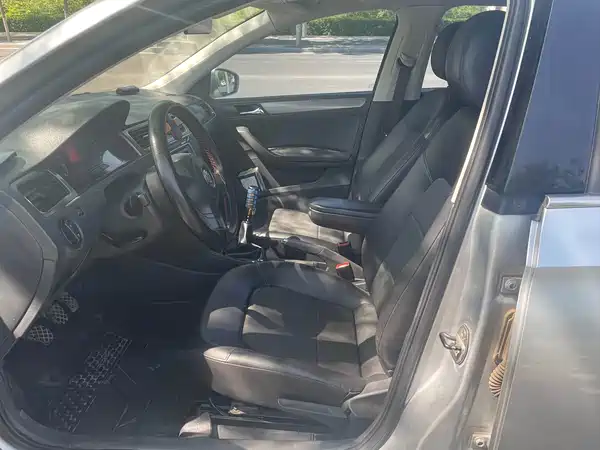 Volkswagen Santana 2013