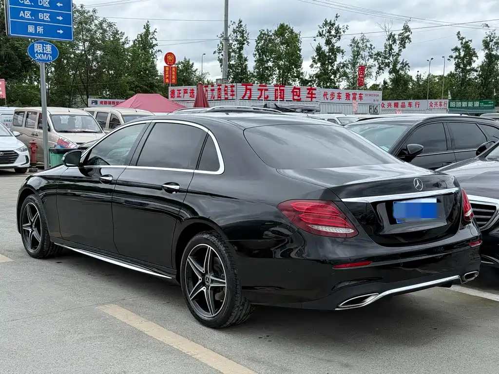 Mercedes-Benz E-Class 2020 — фото 9