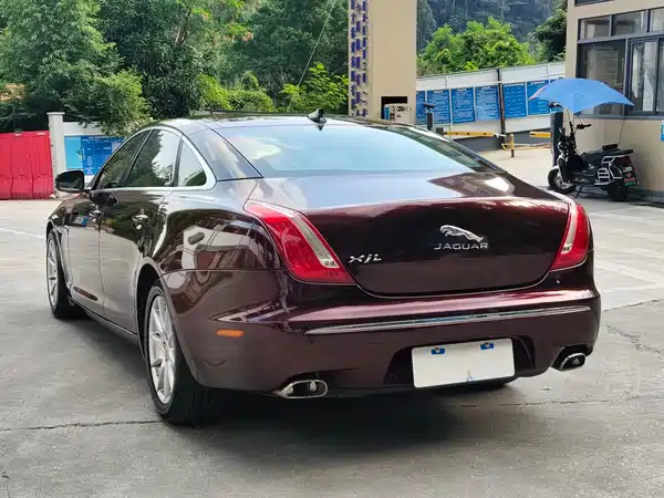Jaguar XJ 2014