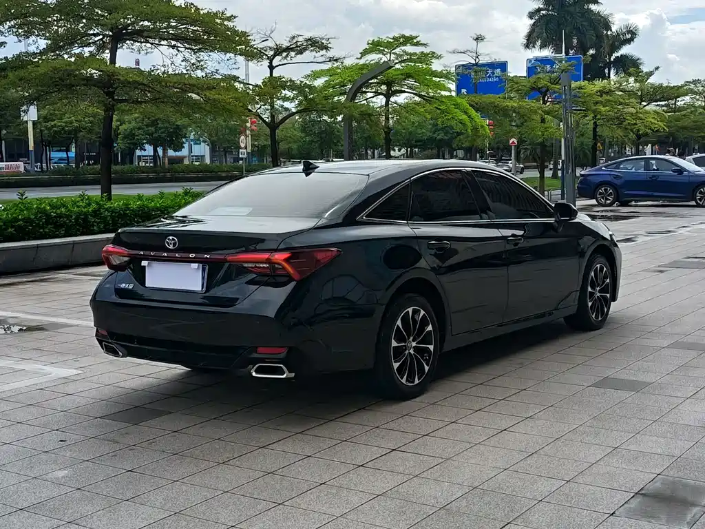 Toyota Avalon 2023 — фото 4