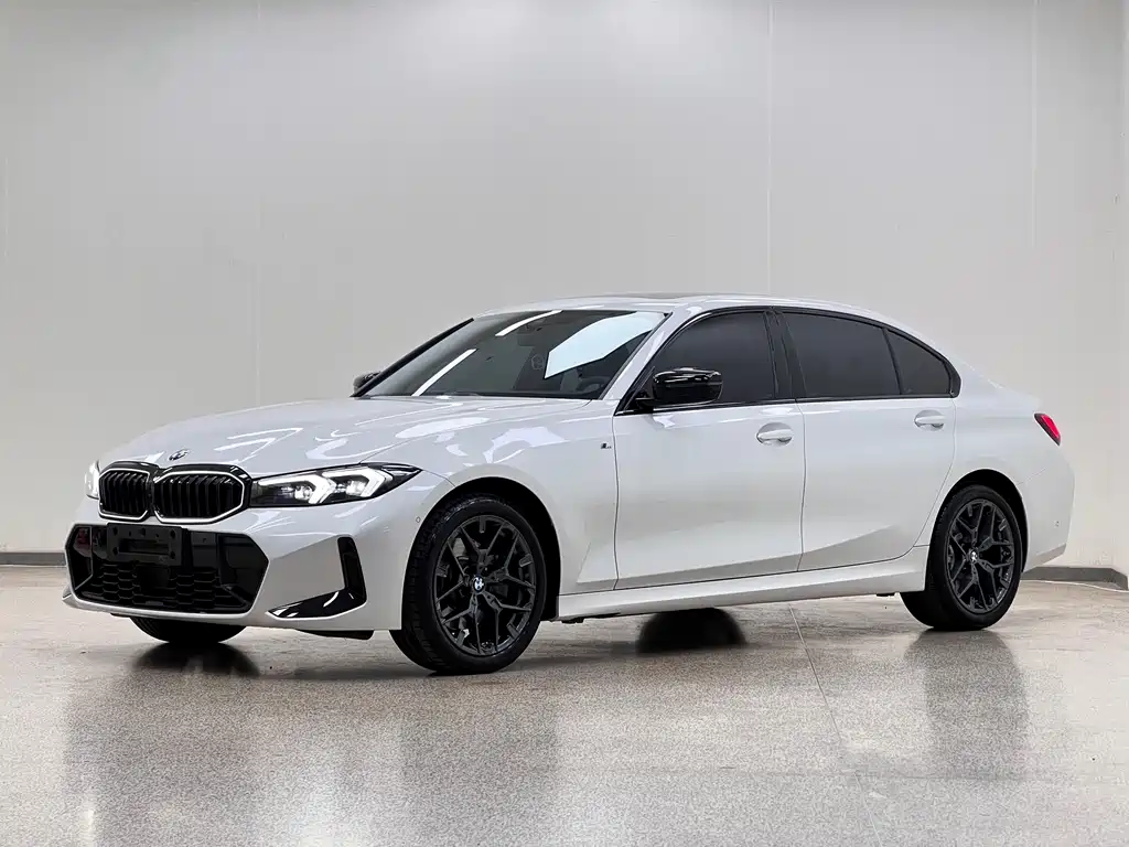 BMW 3 Series 2025 — фото 1