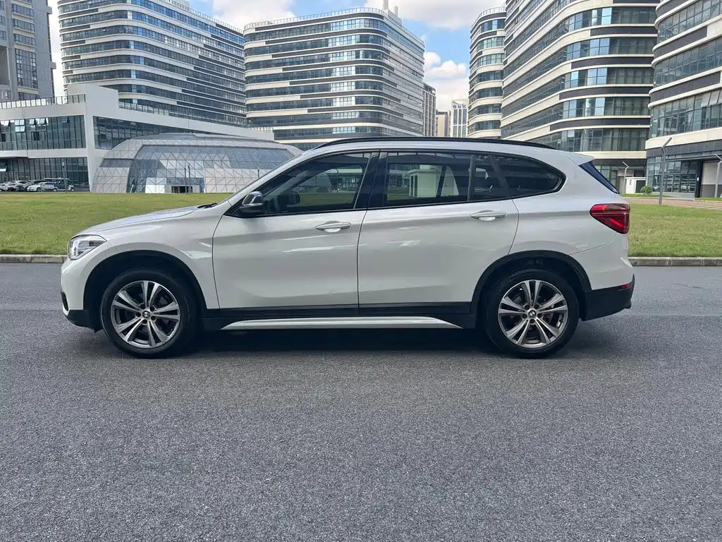 BMW X1 2019 — фото 7